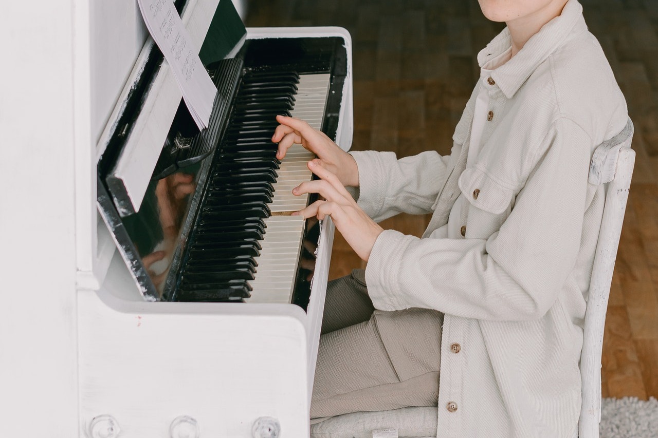 學鋼琴的好處：鍛鍊專注力與意志力，在處事上能更有耐心